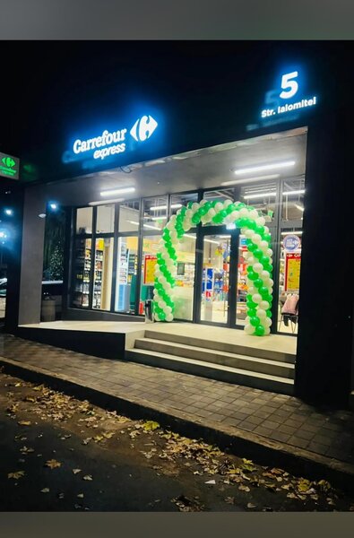 Piata Slobozia, sp. com. Carrefour de vanzare,