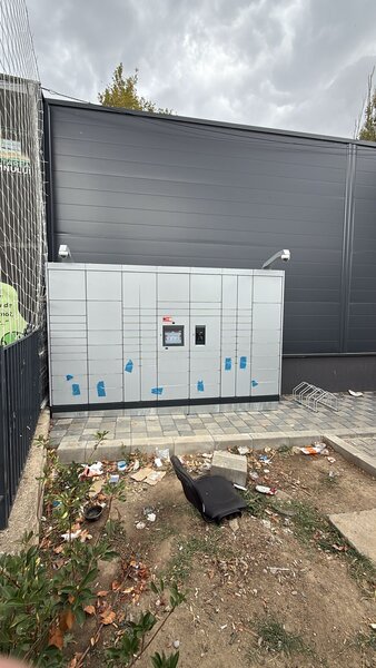 Piata Slobozia, sp. com. Carrefour de vanzare,